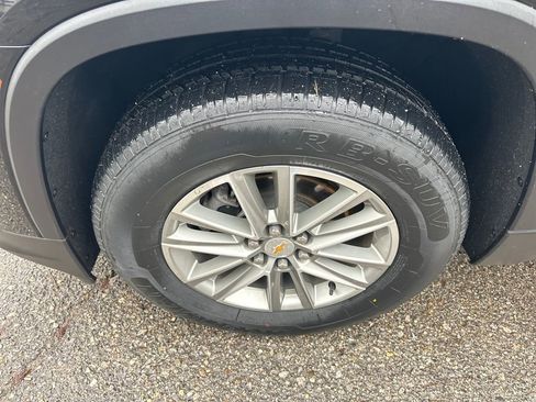 Certified 2023 Chevrolet Traverse LT image 9