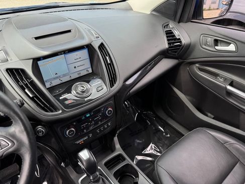 Certified 2018 Ford Escape Titanium AWD/4WD image 22