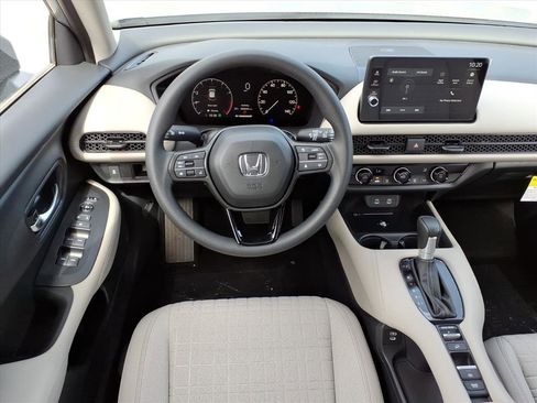 New 2026 Honda HR-V LX image 10