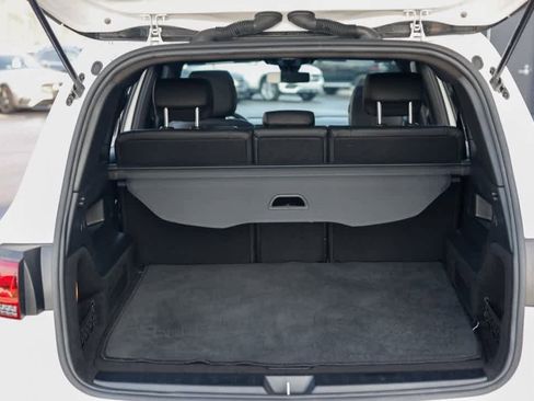 Certified 2022 Mercedes-Benz GLB 250 4MATIC w/ Premium Package Lite image 9