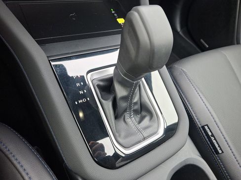 Certified 2025 Subaru Forester Limited image 15