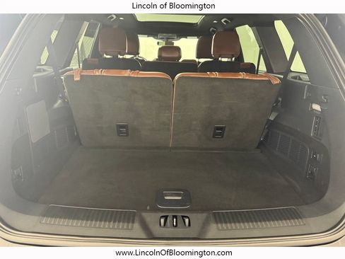 Used 2025 Lincoln Aviator Reserve AWD/4WD image 17