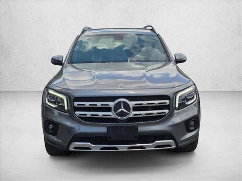 Used 2021 Mercedes-Benz GLB 250 4MATIC image 2
