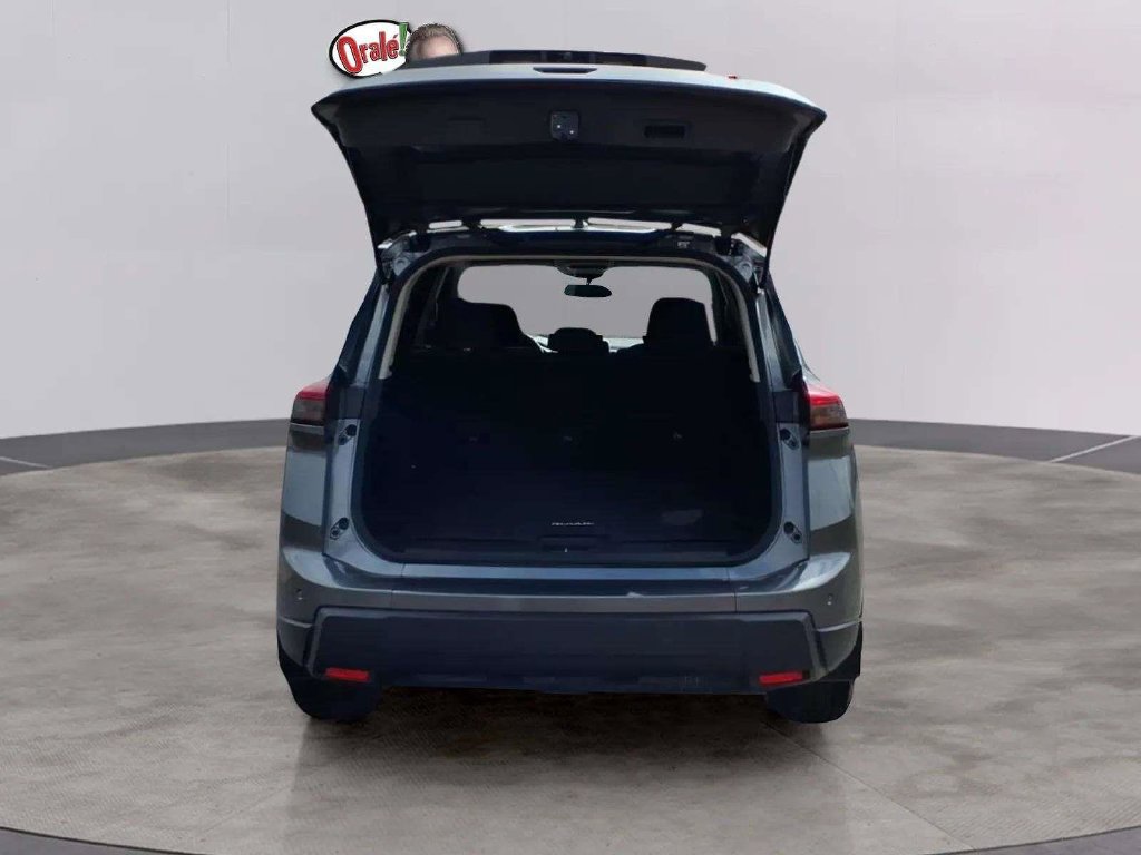 Used 2025 Nissan Rogue S FWD image 18