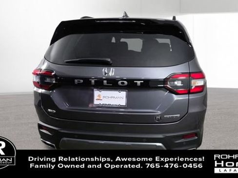 New 2026 Honda Pilot Touring image 8