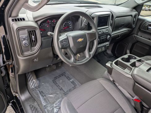 Used 2022 Chevrolet Silverado 1500 Custom w/ LPO, Dark Essentials Package RWD image 12
