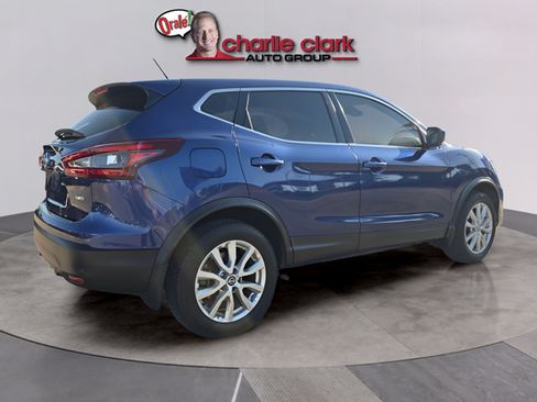 Certified 2022 Nissan Rogue Sport S AWD/4WD image 5