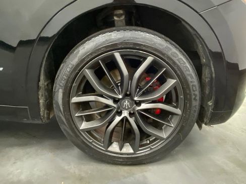 Used 2018 Maserati Levante GranLusso image 16