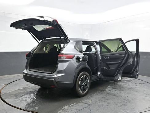 Used 2024 Nissan Rogue SV AWD/4WD image 50