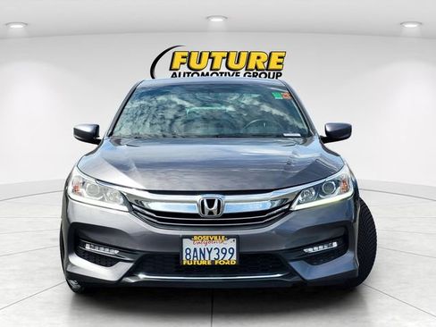 Used 2017 Honda Accord Sport image 2