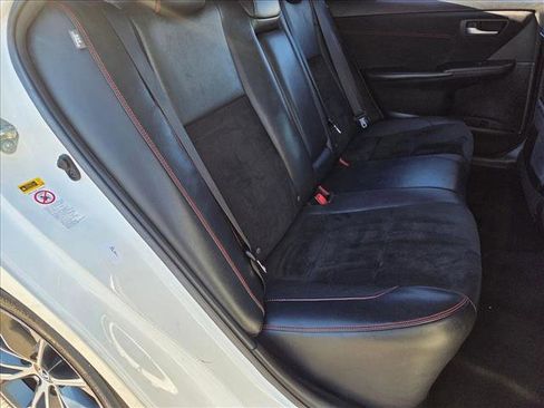 Used 2016 Toyota Camry XSE image 17