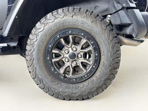 Used 2021 Jeep Wrangler Unlimited Rubicon AWD/4WD image 37