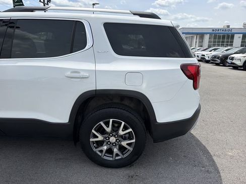Used 2023 GMC Acadia SLT AWD/4WD image 9