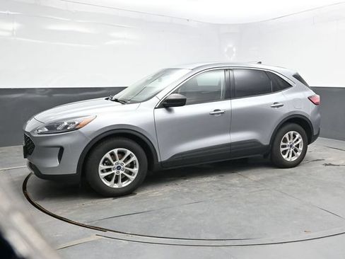 Used 2022 Ford Escape SE FWD image 3