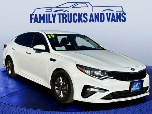 Used 2019 Kia Optima LX image 7