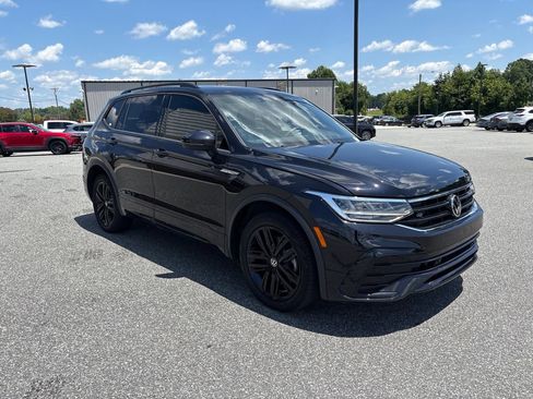 Used 2022 Volkswagen Tiguan SE R-Line FWD image 10