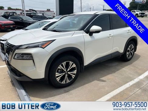Used 2021 Nissan Rogue SV FWD image 3