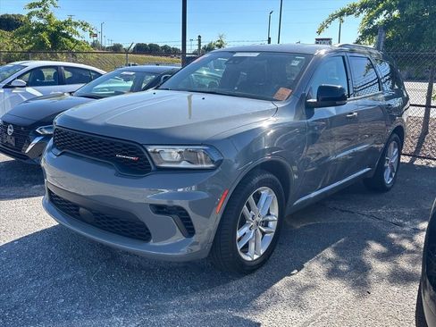 Used 2024 Dodge Durango GT RWD image 2
