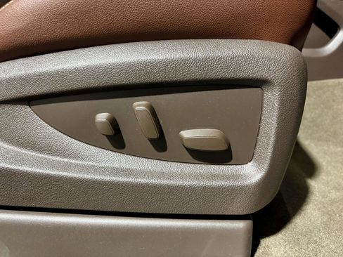 Used 2017 Chevrolet Tahoe Premier image 14