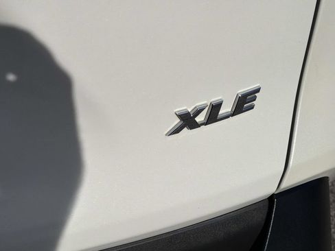 Certified 2022 Toyota RAV4 XLE Premium FWD image 7