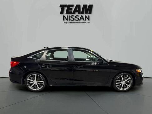 Used 2022 Honda Civic Touring image 8