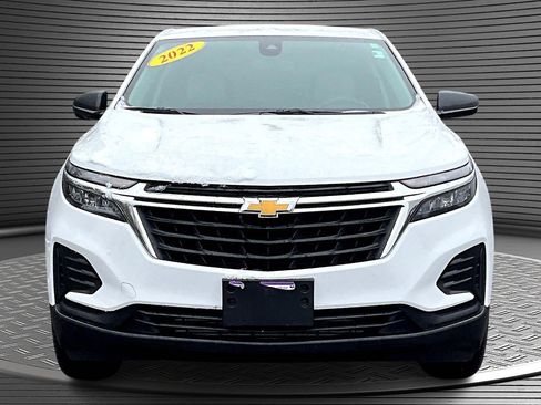 Used 2022 Chevrolet Equinox LS w/ LS Convenience Package image 2