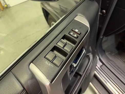 Used 2023 Toyota 4Runner Limited image 12