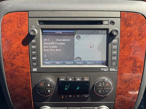 Used 2013 Chevrolet Avalanche LTZ AWD/4WD image 21