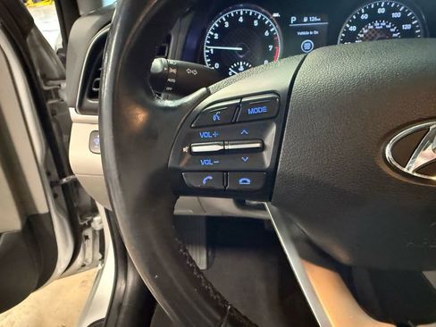 Used 2019 Hyundai Elantra Value Edition image 12