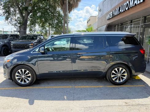 Used 2016 Kia Sedona SX FWD image 6