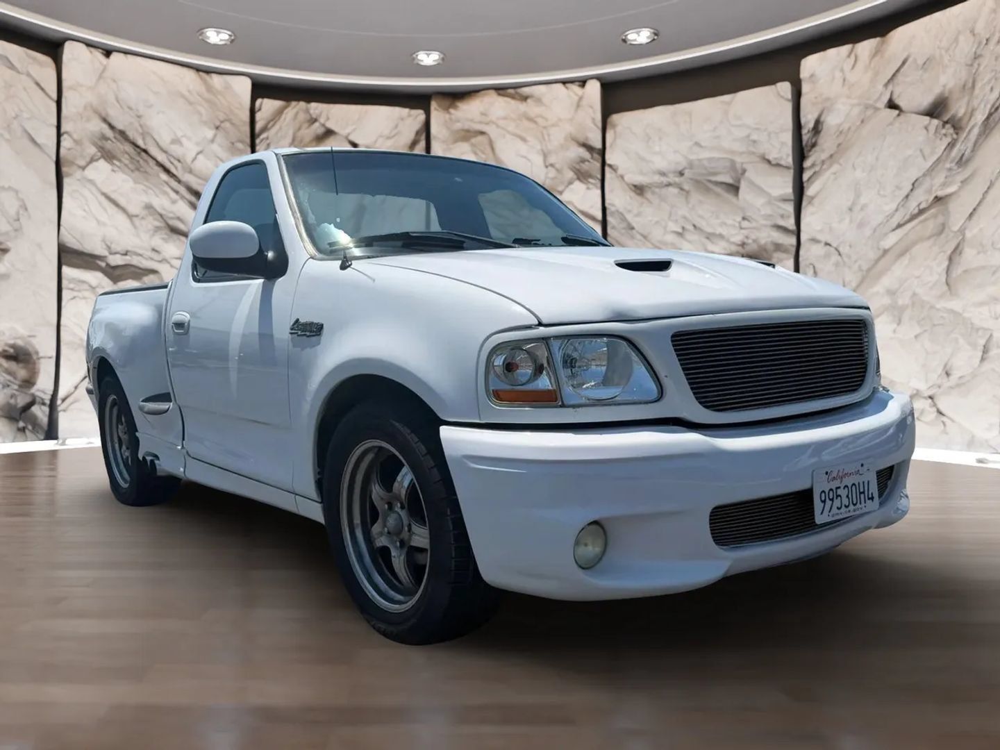 Used 2003 Ford F150 Lightning RWD image 3