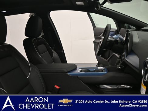 New 2025 Chevrolet Equinox EV LT image 19