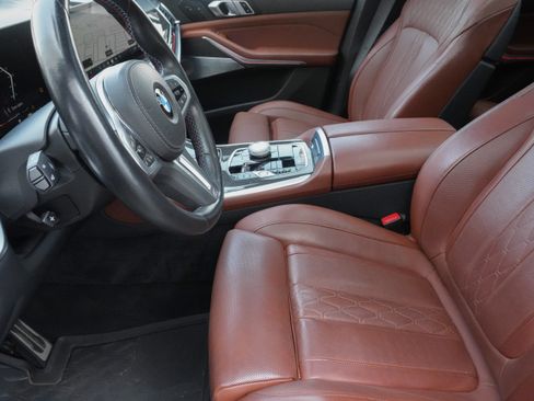 Used 2024 BMW X5 M60i AWD/4WD image 12