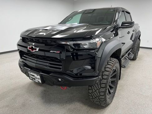 Used 2024 Chevrolet Colorado ZR2 w/ ZR2 Bison Edition AWD/4WD image 4