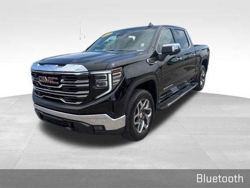 Used 2024 GMC Sierra 1500 SLT w/ SLT Premium Plus Package AWD/4WD image 6