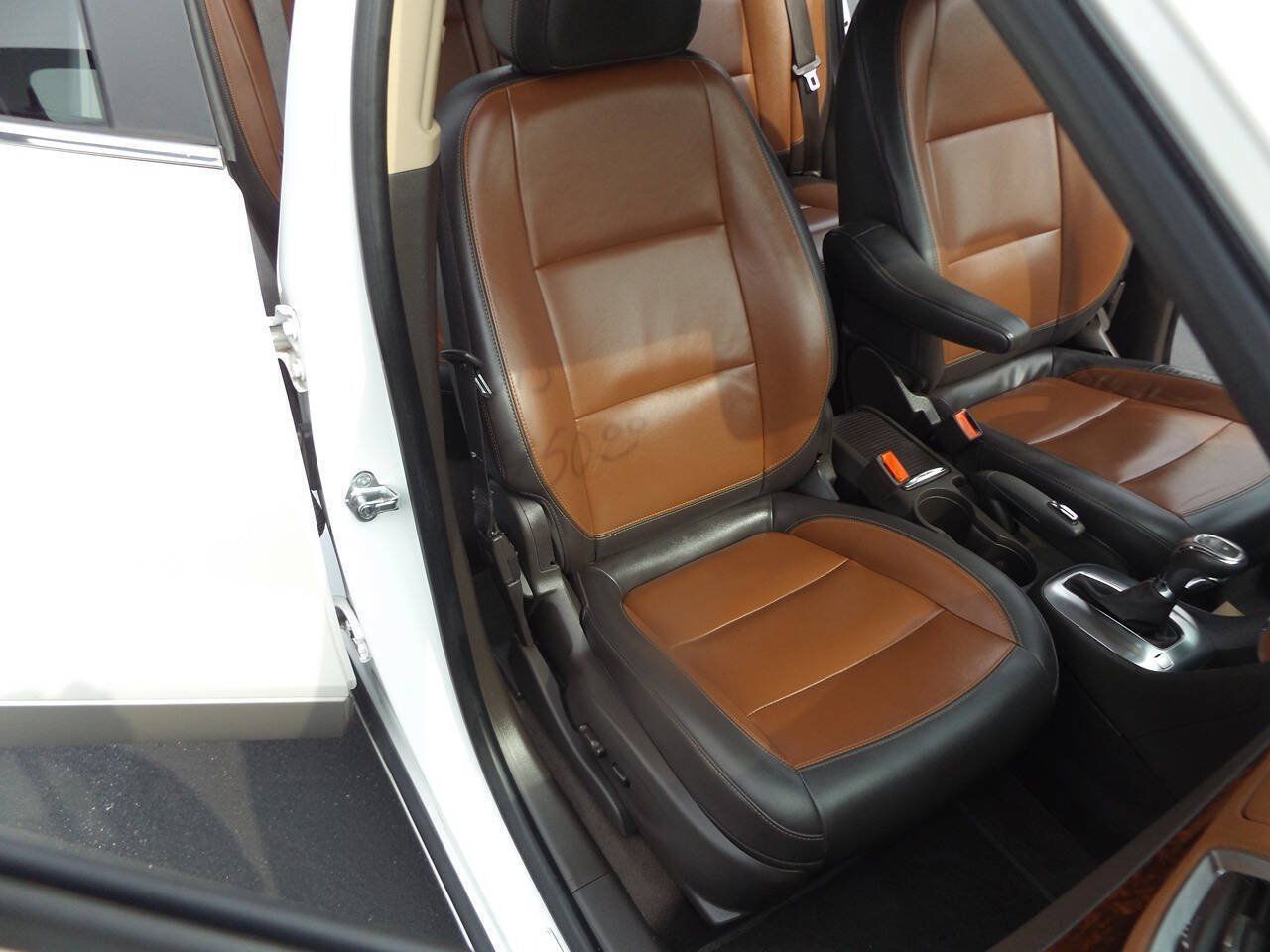 Used 2015 Buick Encore Leather AWD/4WD image 22