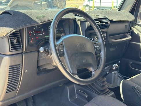 Used 2003 Jeep Wrangler SE AWD/4WD image 15