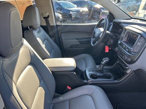 Used 2022 Chevrolet Colorado W/T image 17
