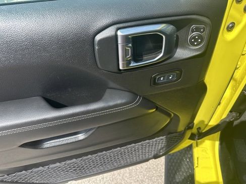 Used 2023 Jeep Wrangler Sahara w/ Cold Weather Group image 20