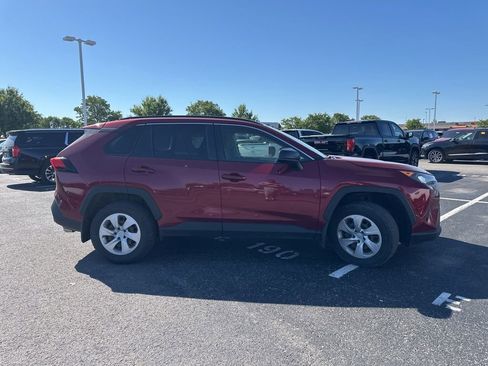 Used 2019 Toyota RAV4 LE w/ All Weather Liner Package AWD/4WD image 11