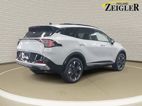 New 2026 Kia Sportage SX image 5