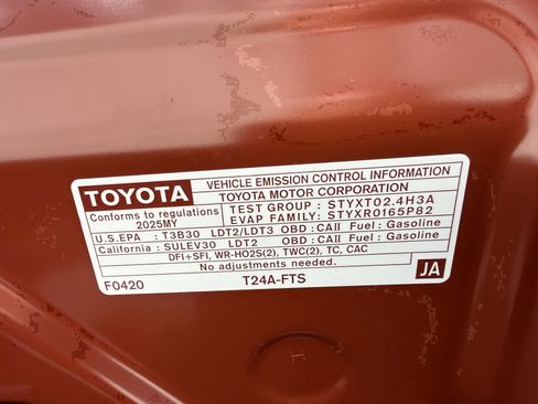 Certified 2025 Toyota Tacoma PreRunner image 34