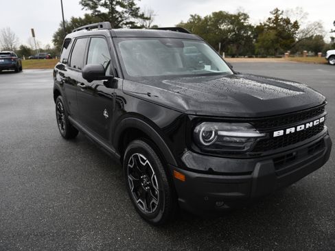 Used 2025 Ford Bronco Sport Outer Banks w/ Outer Banks Tech Package+ image 6