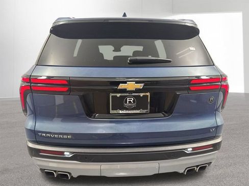 Used 2024 Chevrolet Traverse LT w/ LPO, Floor Liner Package FWD image 32