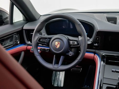 New 2026 Porsche Panamera 4 image 12