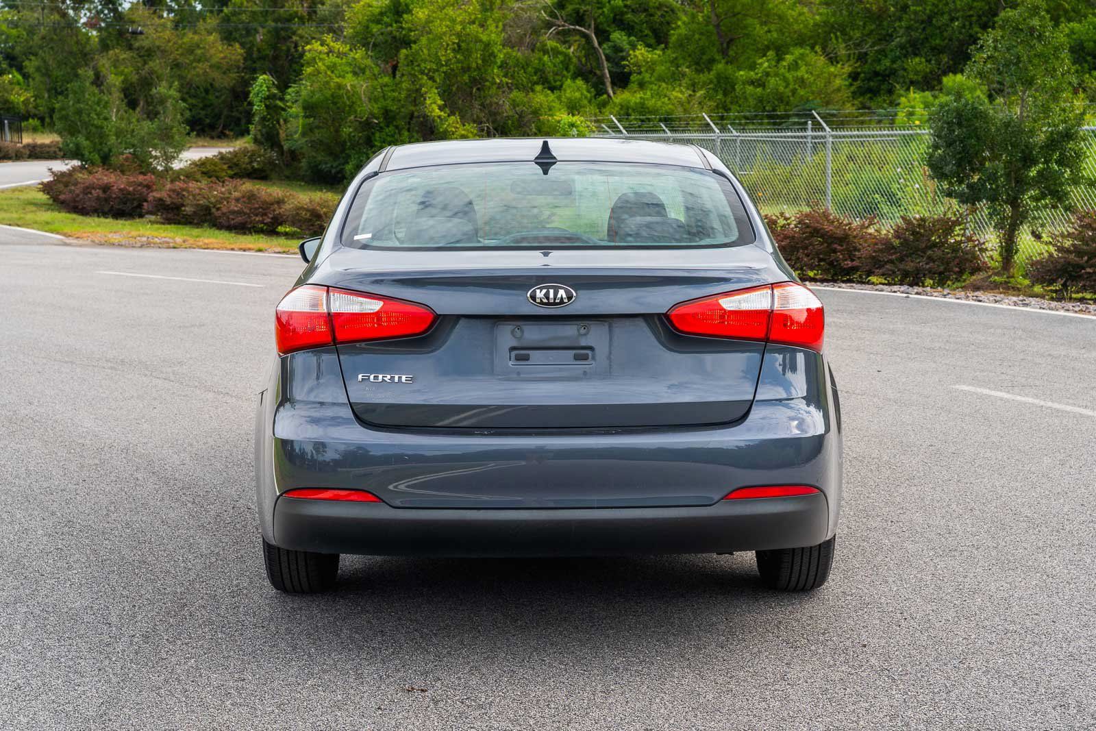 Used 2015 Kia Forte LX w/ Popular Package FWD image 6