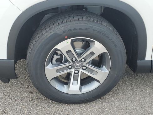 New 2025 Honda Pilot EX-L image 9