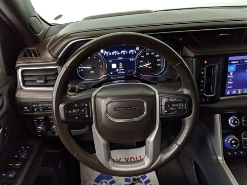 Used 2021 GMC Yukon XL Denali w/ LPO, Illumination Package image 16