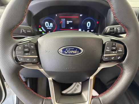 New 2026 Ford Explorer ST-Line RWD image 28