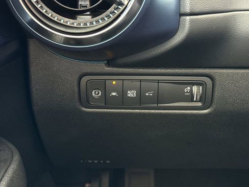 Used 2025 Chevrolet Equinox EV LT w/ Convenience Package image 39